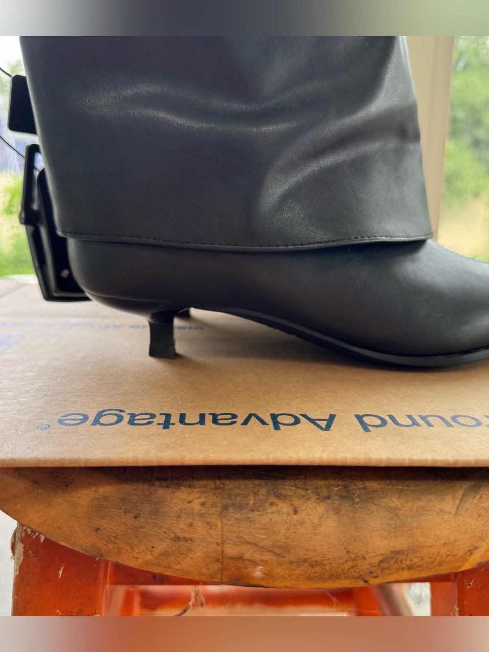 Time and Tru Fold Over Kitten Heel Ankle Boots Women’s 6 Black Memory Foam New - Picture 5 of 16